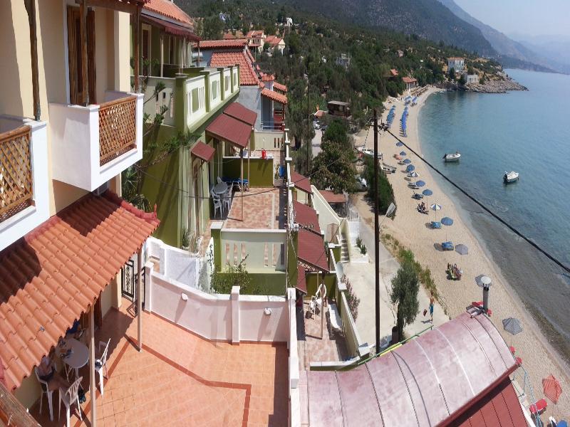 Nereides Seaside Apartments Marathokampos Exterior photo
