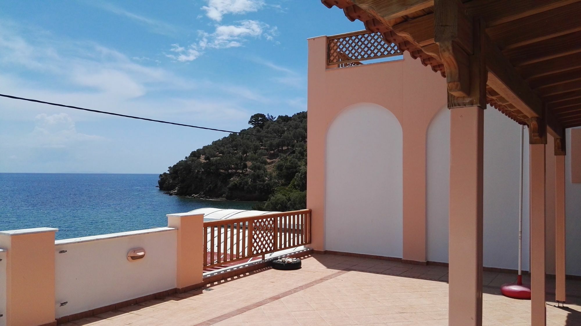 Nereides Seaside Apartments Marathokampos Exterior photo